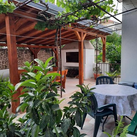 Apartments Sikirica Трогир Екстериор снимка