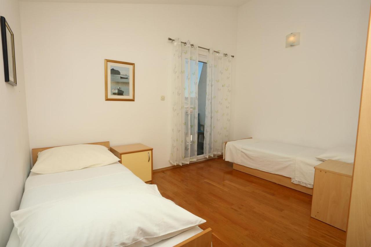 Apartments Sikirica Трогир Екстериор снимка