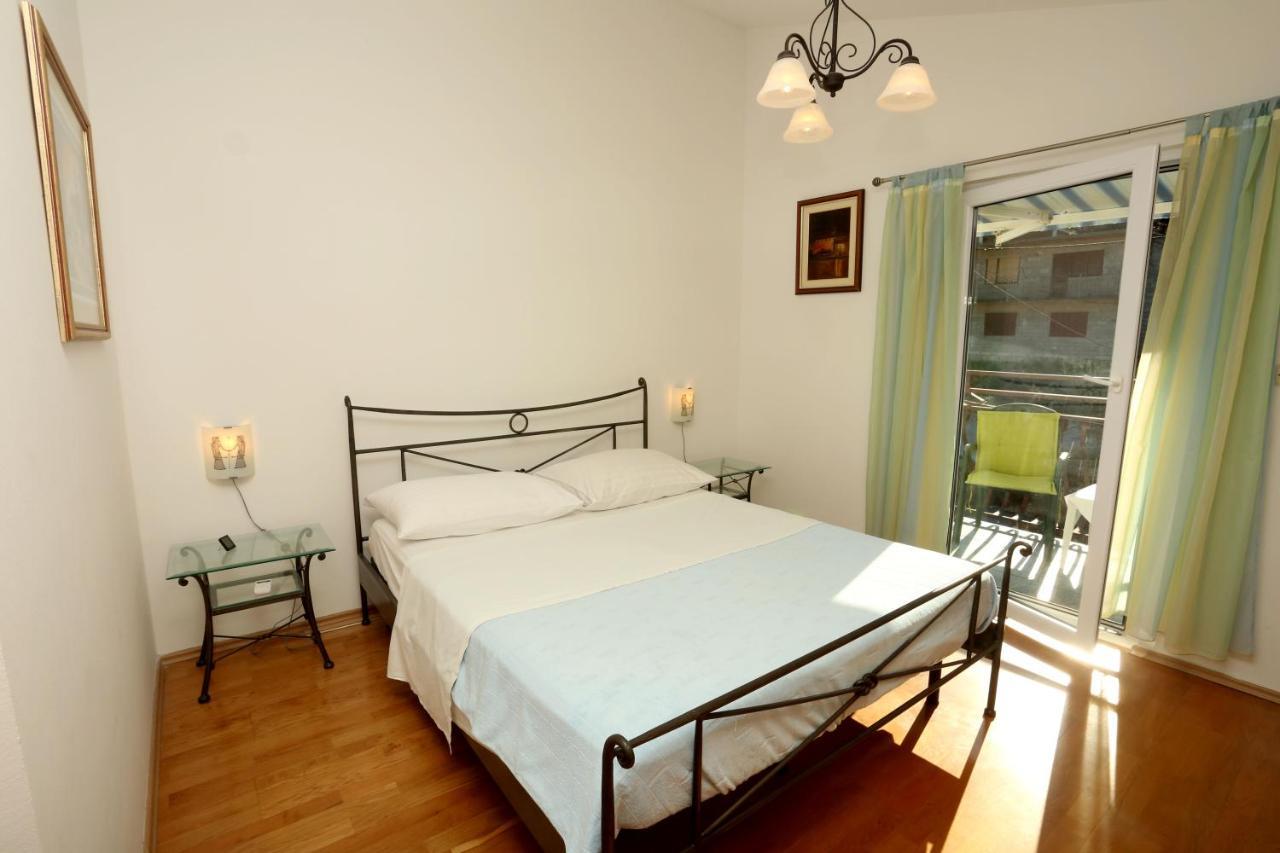Apartments Sikirica Трогир Екстериор снимка