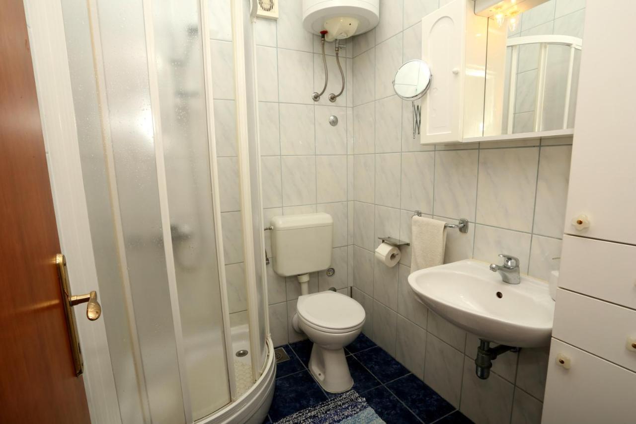 Apartments Sikirica Трогир Екстериор снимка