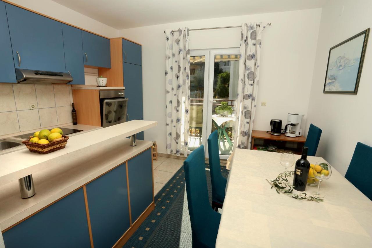 Apartments Sikirica Трогир Екстериор снимка