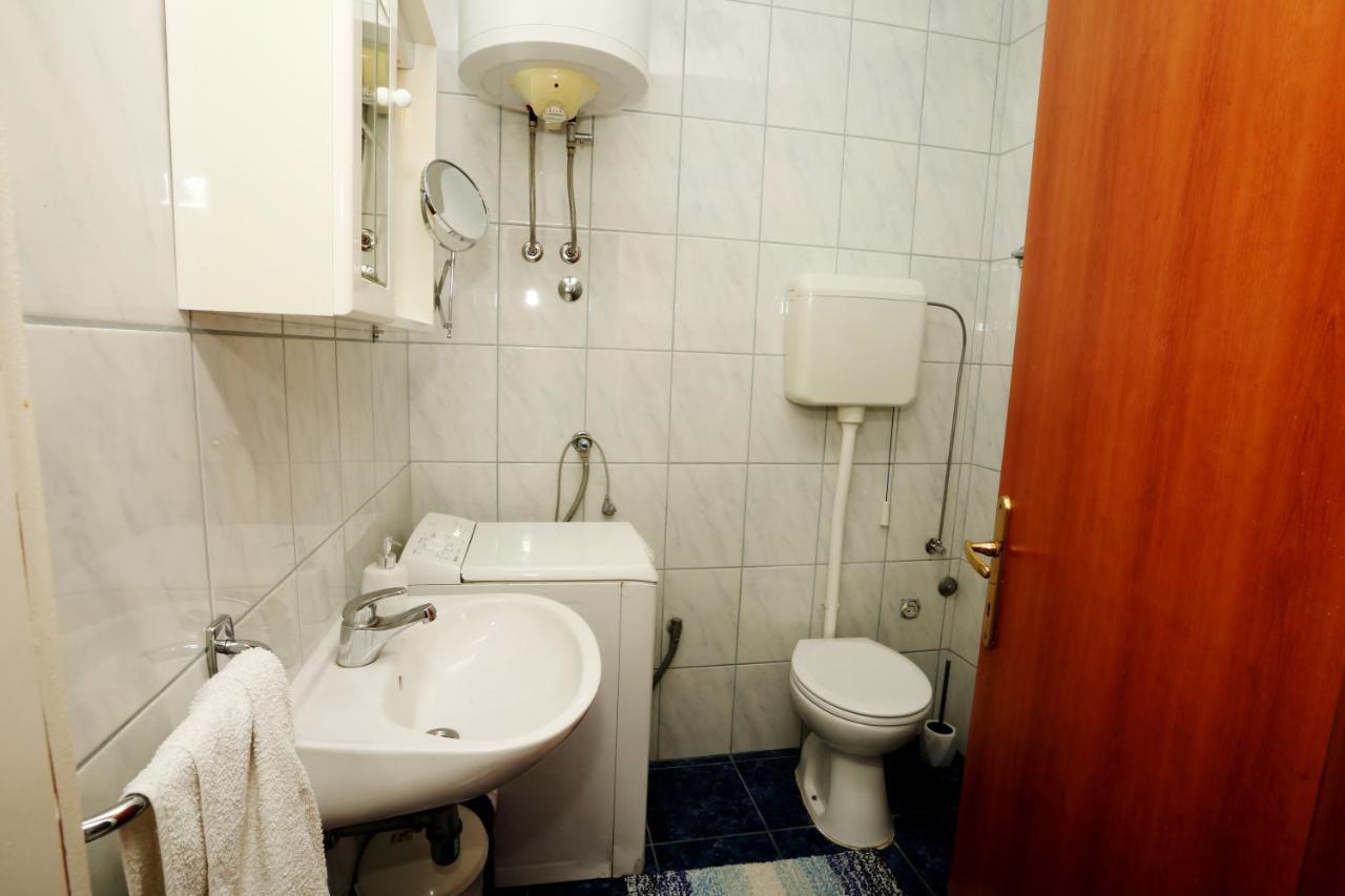 Apartments Sikirica Трогир Екстериор снимка