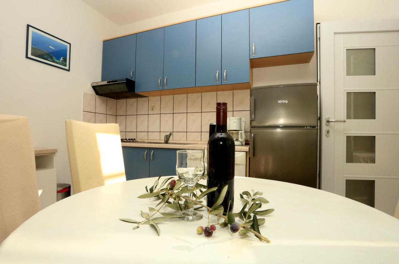 Apartments Sikirica Трогир Екстериор снимка