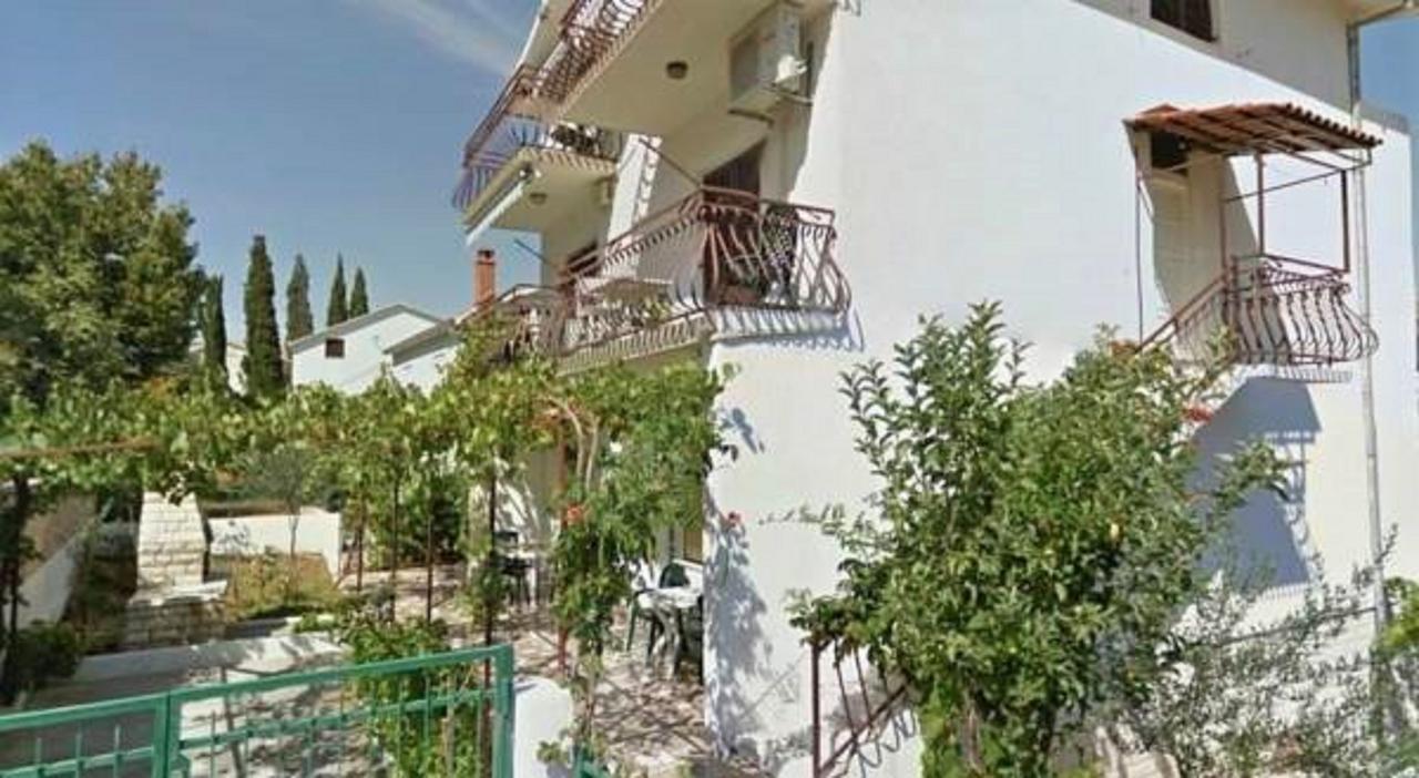 Apartments Sikirica Трогир Екстериор снимка